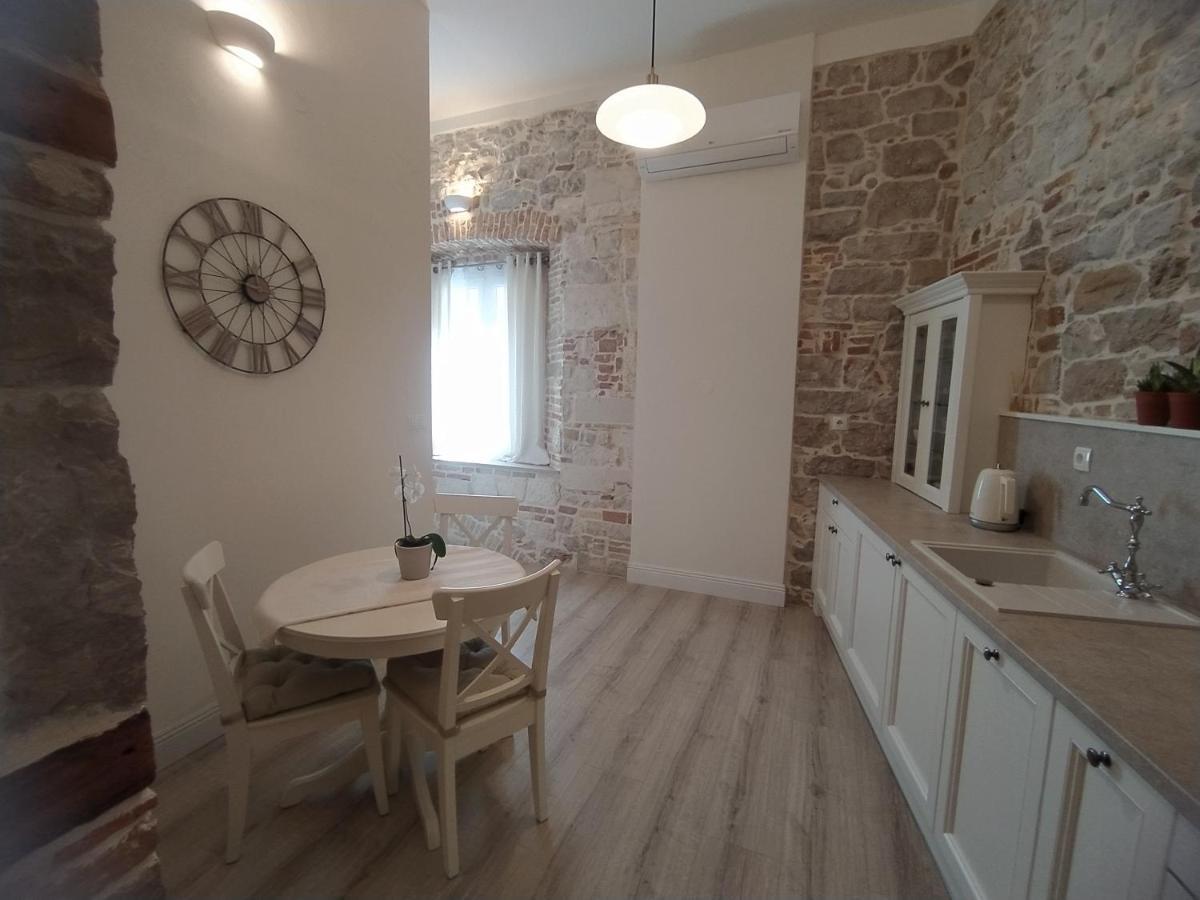 Apartment Antique Zadar - City Center Eksteriør bilde